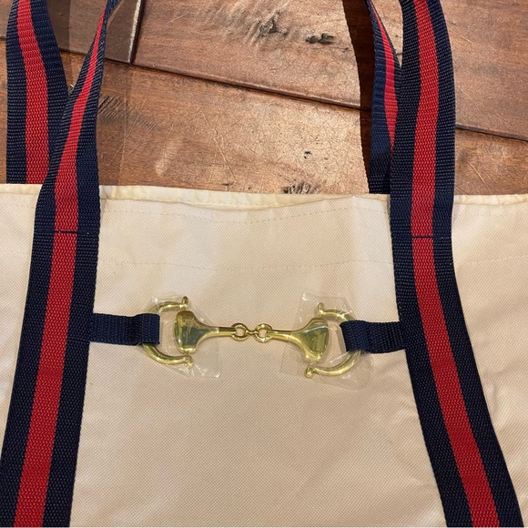 Signature tote - Picture 2 of 12